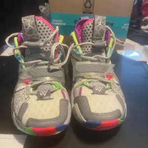 🎁🛍️🆓Jordan Gray and Green High-Top Sneakers with Chunky Sole
