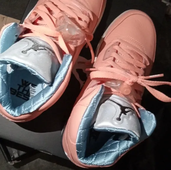 JORDAN RETRO 5 DJ KHALID COLLAB /BLISS and White High-Top Sneakers EXCLUSIVE
