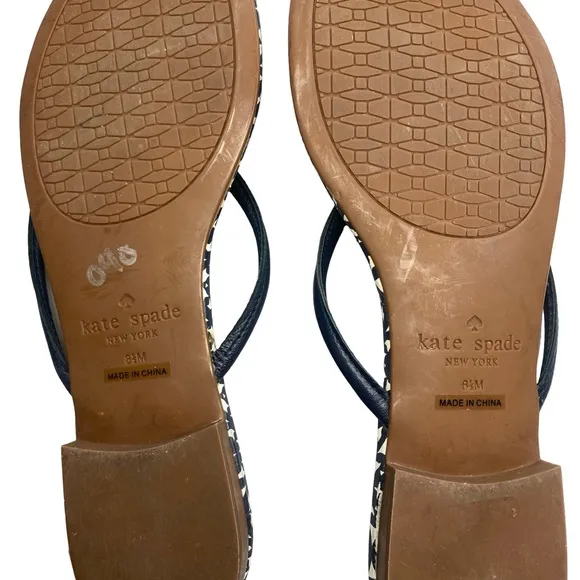 Kate Spade  White and  Navy Mystic Bow Flat Sandals Size 8.5 great condition!
