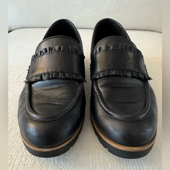 KATE SPADE Womens Black Leather Chunky Ruffle Loafers, Size 8