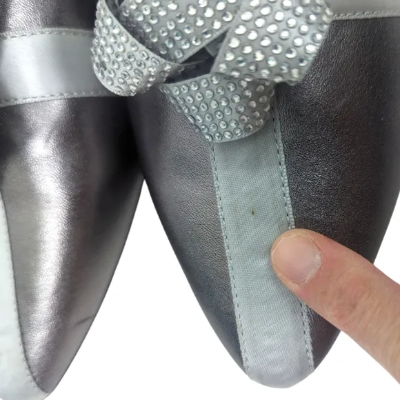 Katy Perry The Stephanie Mules NEW Womens 10 Silver Present Gift Bow Shoes