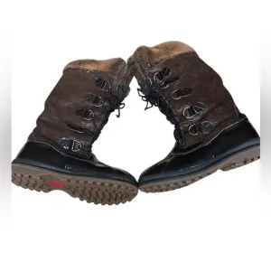 Khombu Quechee Stingray Lace-Up Winter Boots Size 9.5 Warm &amp; Waterproof Footwear