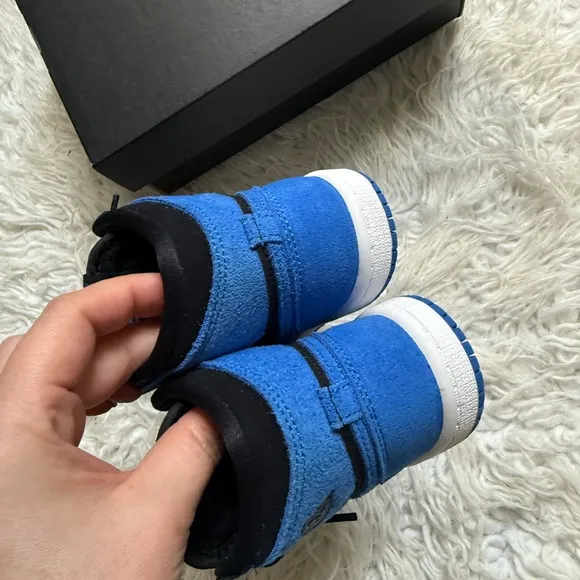 Kids Jordan High-Top Sneakers - Black and Blue