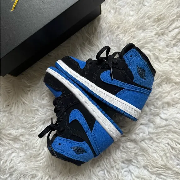 Kids Jordan High-Top Sneakers - Black and Blue