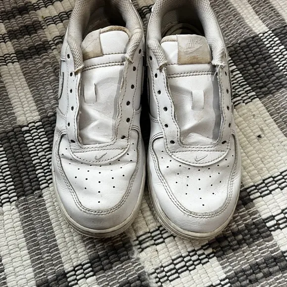Kids Nike Air Force 1 Classic Design - Size 3Y