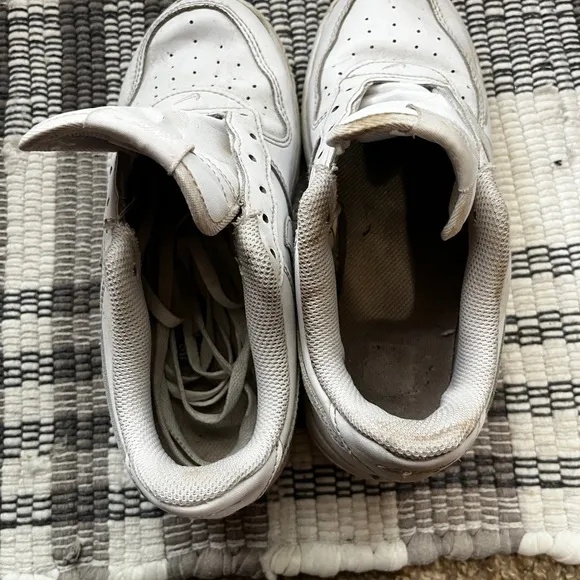 Kids Nike Air Force 1 Classic Design - Size 3Y