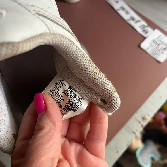 Kids Nike Air Force 1 Classic Design - Size 3Y