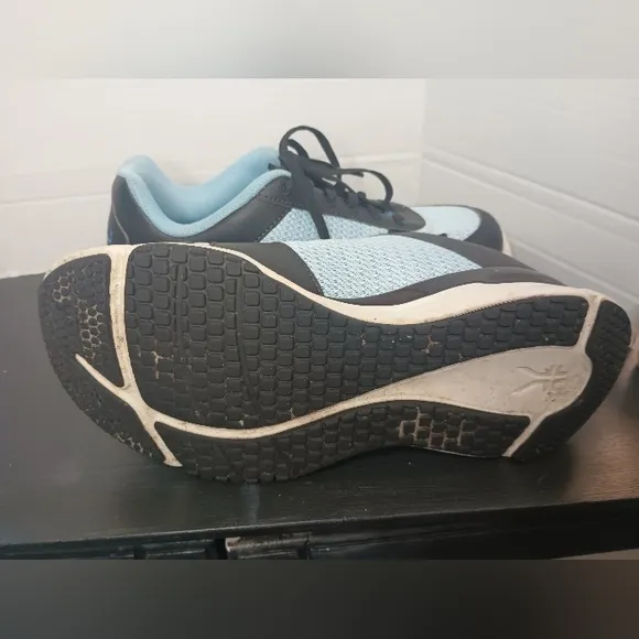 Kuru Quantum 2 Sneakers Misty Blue Women's 9 Wide Chunky Mesh Running