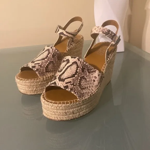Like NEW Franco Sarto Leather Animal Print Espadrille Platform Sandals Size 8