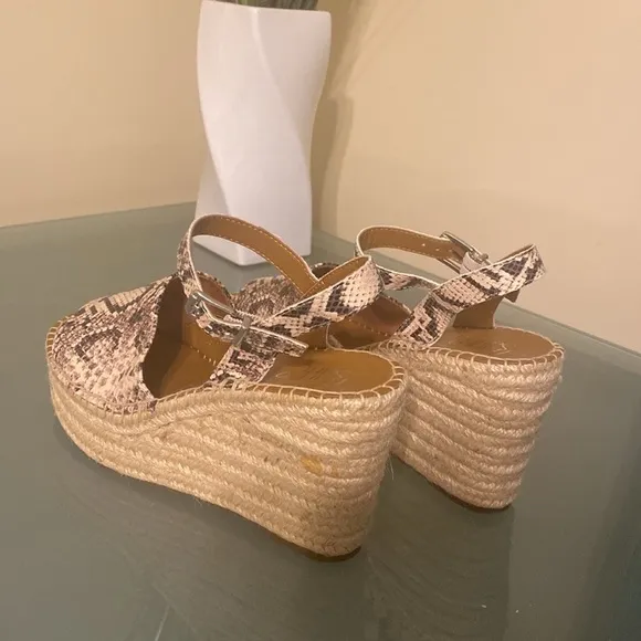Like NEW Franco Sarto Leather Animal Print Espadrille Platform Sandals Size 8