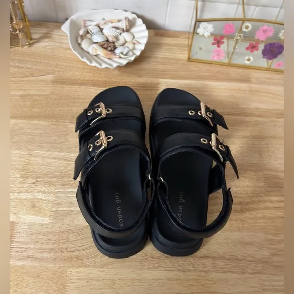 Madden Girl Sprintt Chunky Flat Sandals In Black Size 10 Classic New With Box