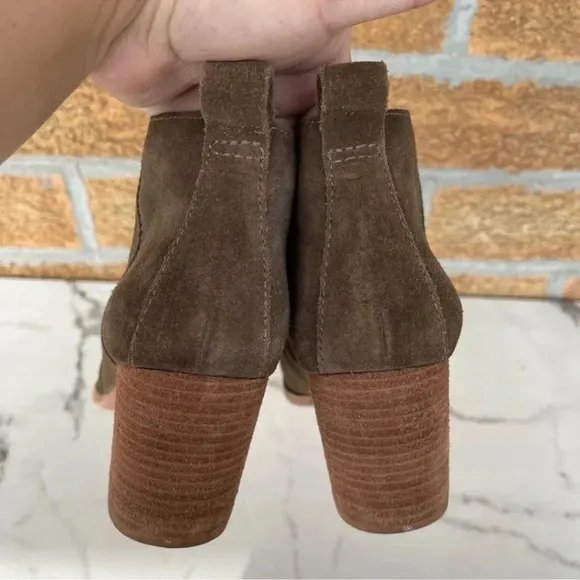 Madewell Brenner Ankle Boot in Suede size 9