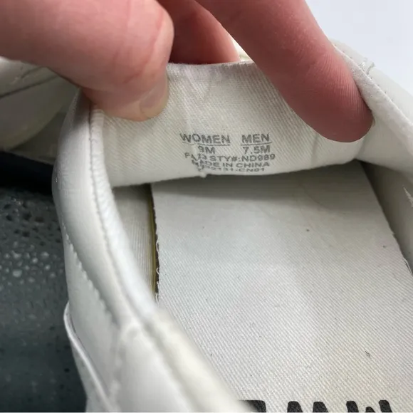 Madewell Sidewalk Low-Top Sneakers in pale parchment womens size 9 chunky