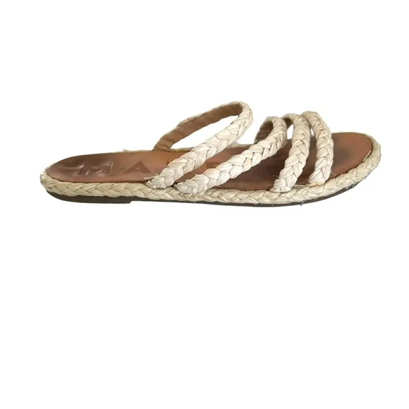 MANEBI Cream Natural Raffia Flat Sandals Slip On Slides Women’s Size 8.5