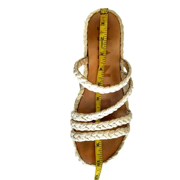 MANEBI Cream Natural Raffia Flat Sandals Slip On Slides Women’s Size 8.5
