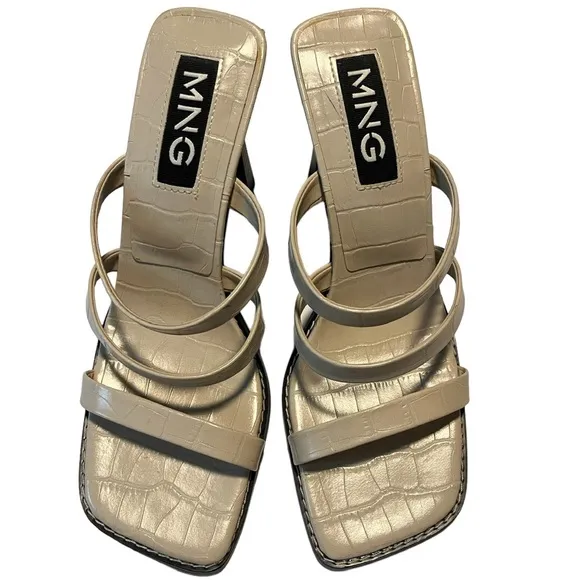 ✨MANGO✨Strappy heeled sandals