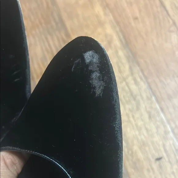 Manolo Blahnik Black Flats Velvet Pointed Toe