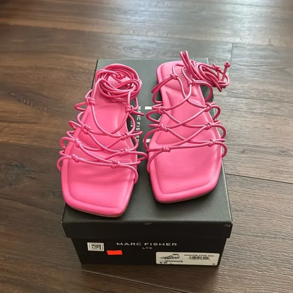 Marc Fisher NWT Monnie Ankle Wrap flat Sandals with cushioned Sole.