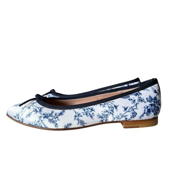 Margaux x Gal Meets Glam The Pointe ballet flats Size 37, size 6.5 MSRP $250