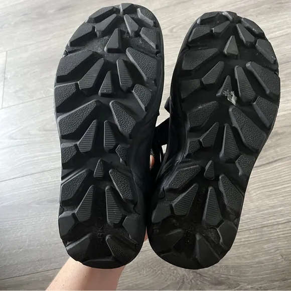 Mark Nason Womens Black Runyon Peakloop Platform Strappy Sandals Size 7.5/8