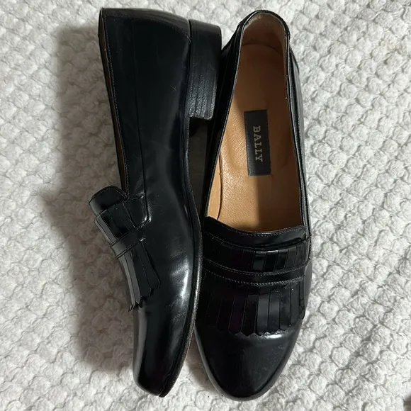 Men’s Bally Barton classic kiltie fringe detail. tuxedo slip-on loafers Sz 6