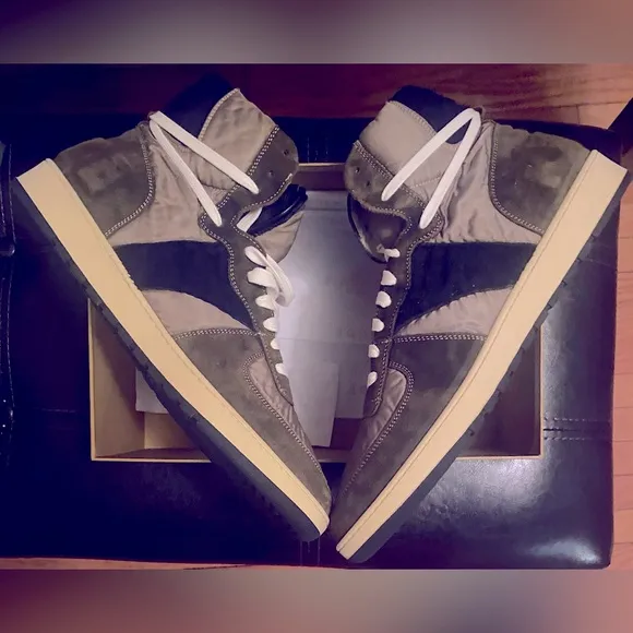 Men’s RHUDE high top sneakers size 13 with box never worn! Designer sneakers!