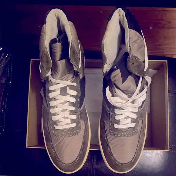 Men’s RHUDE high top sneakers size 13 with box never worn! Designer sneakers!