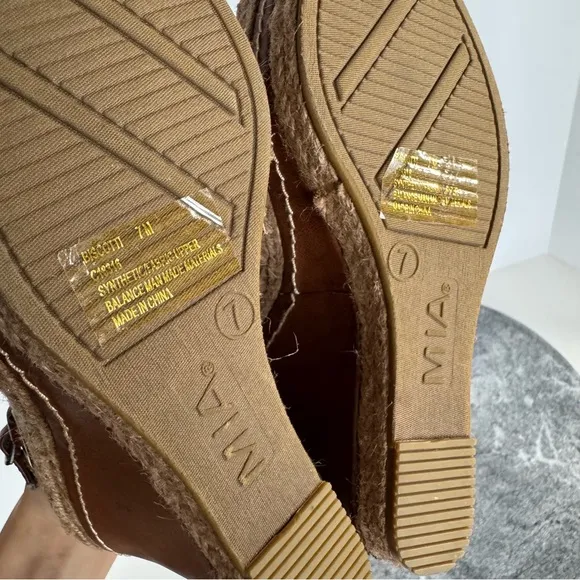 Mia Biscotti Y2K 90s Wedge Heels Sandals Espadrilles 7