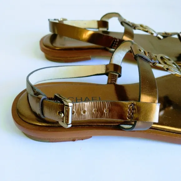 Michael Kors Logo Thong Sandals