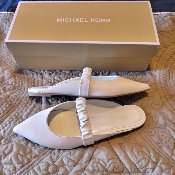 Michael Kors Raleigh Flex Flat