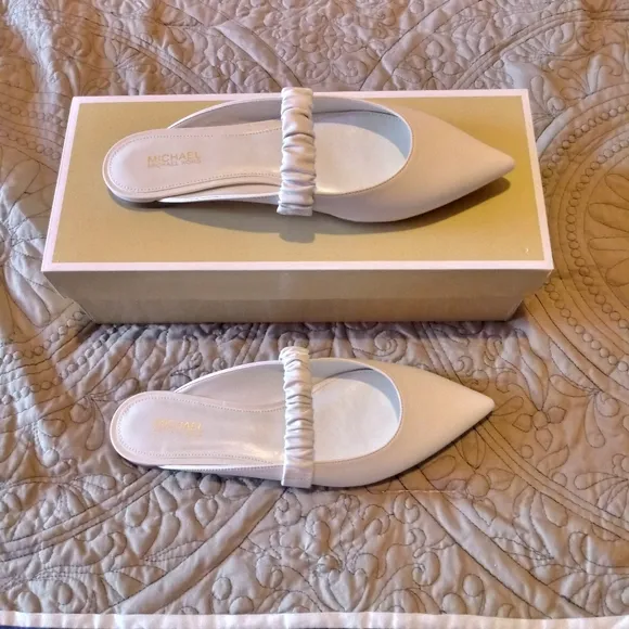 Michael Kors Raleigh Flex Flat