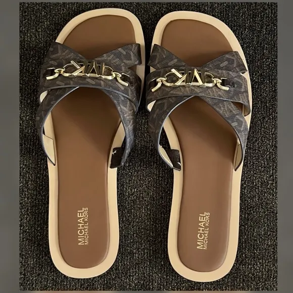 Michael Kors Women's Tiffanie Flat Slide Sandal- Size 8M