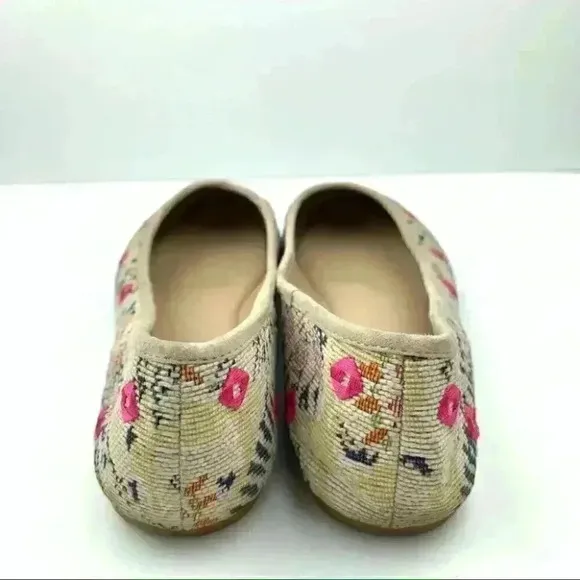 Mix no 6 flats 7 37.5 Dallilah floral embroidered