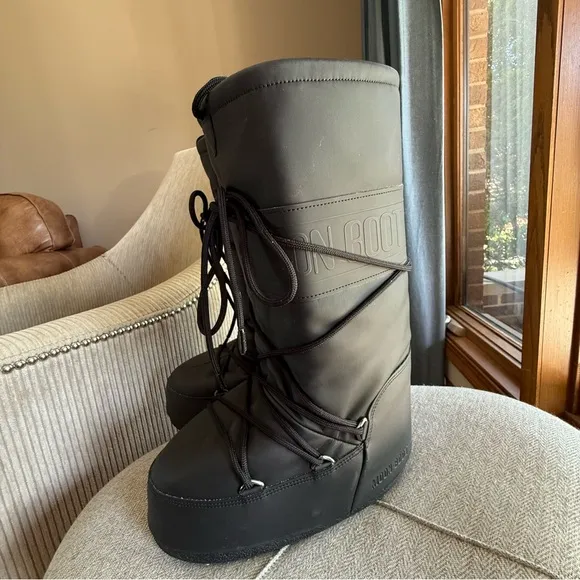 Moon Boot ICON BLACK RUBBER BOOTS