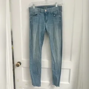 Mother Denim LOOKER ANKLE FRAYWASH JUST A LITTLE WHITE LIE Size 27 $220