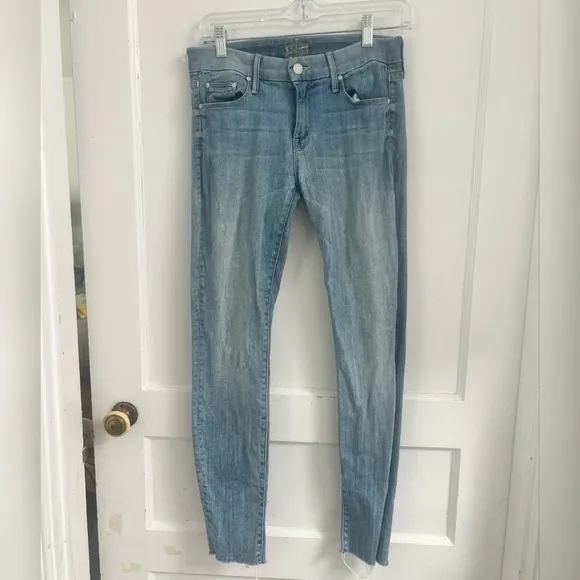Mother Denim LOOKER ANKLE FRAYWASH JUST A LITTLE WHITE LIE Size 27 $220