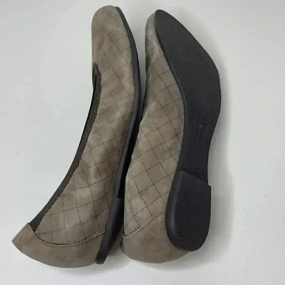 Munro Vicki ballet designer flats 9 1/2 med