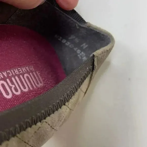 Munro Vicki ballet designer flats 9 1/2 med