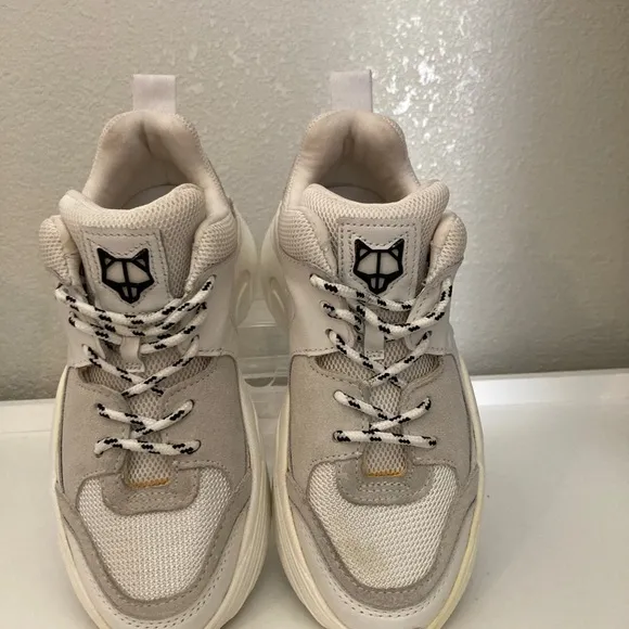 Naked WolfeTemple Leather Suede Low Top Sneakers  size 5US-35EU-2UK