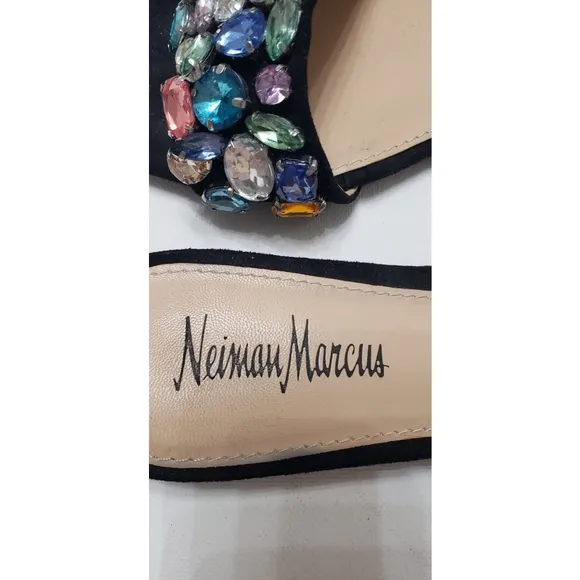 Neiman Marcus Star Crystal Embellished Suede Flat Sandals Black Women's Size 6