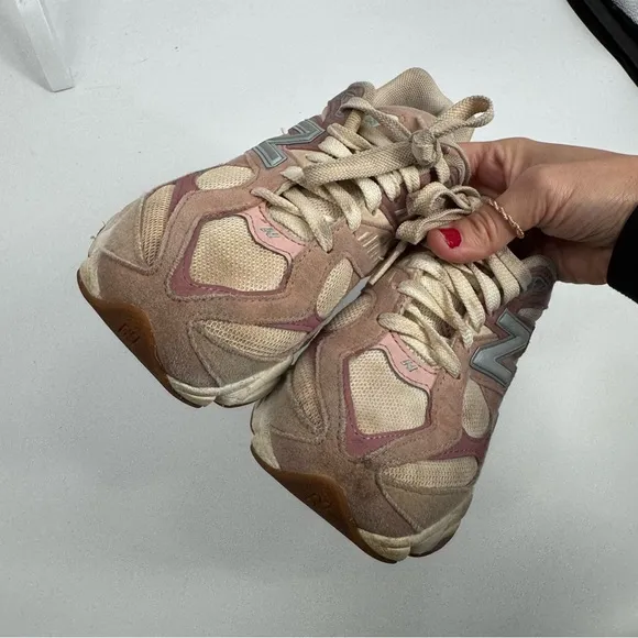 New Balance 9060 Maeve Pink Chunky Sneakers