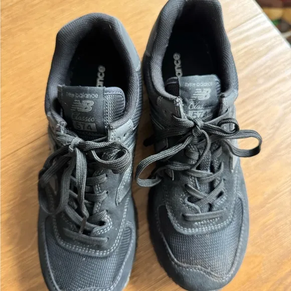 New Balance Black 547 Sneakers Chunky