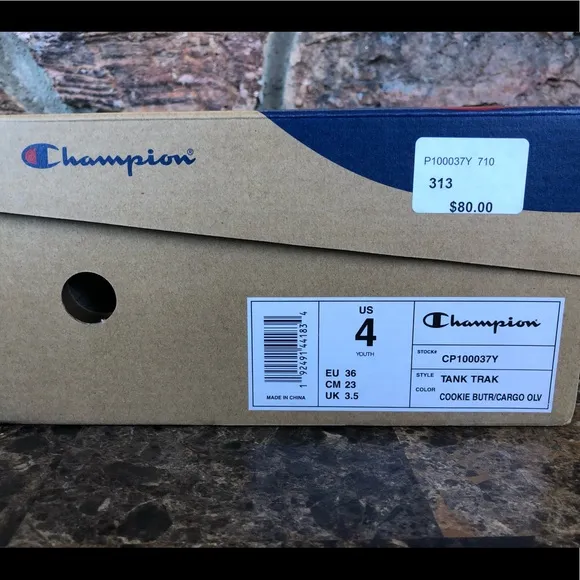 NEW  Champion Big Boys Tank Trak Athletic Sneakers