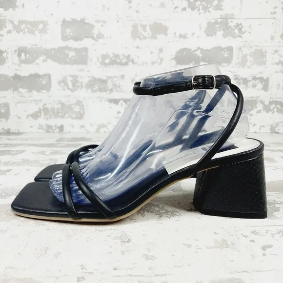 NEW Dolce Vita Black Strappy Buckle Ankle Strap Block Heeled Sandals M378