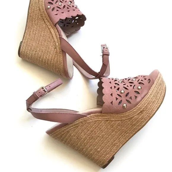 New Marc Fisher pink espadrilles wedges
