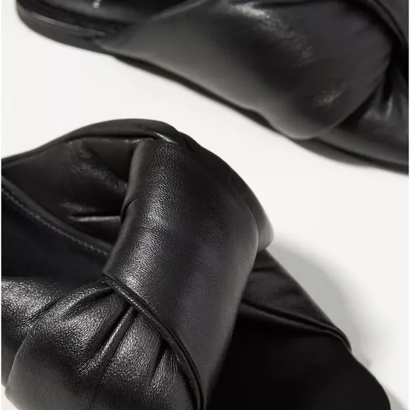 New Marc Fisher x Anthropologie Puffy 6 M Black Leather Flat Slide Sandal
