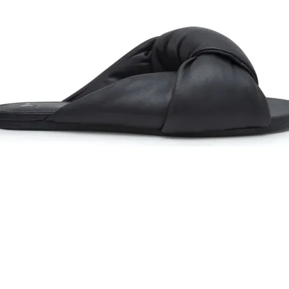 New Marc Fisher x Anthropologie Puffy 6 M Black Leather Flat Slide Sandal