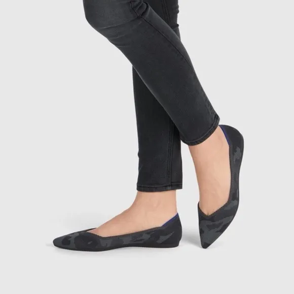 NEW Rothy's Retired Pointed Toe Gray Camo Flats