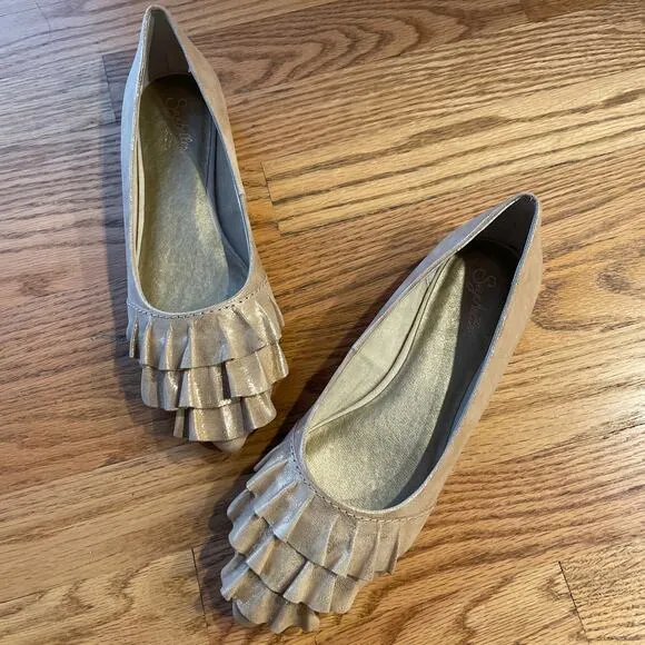 New Seychelles Anthropologie pointed toe flats gold metallic size 7.5