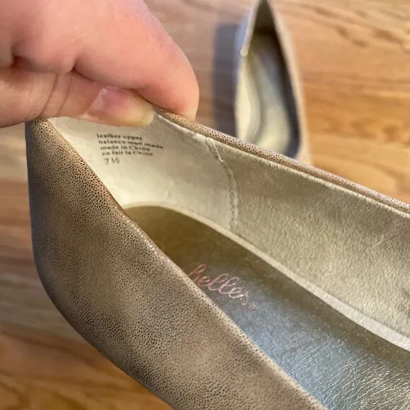 New Seychelles Anthropologie pointed toe flats gold metallic size 7.5